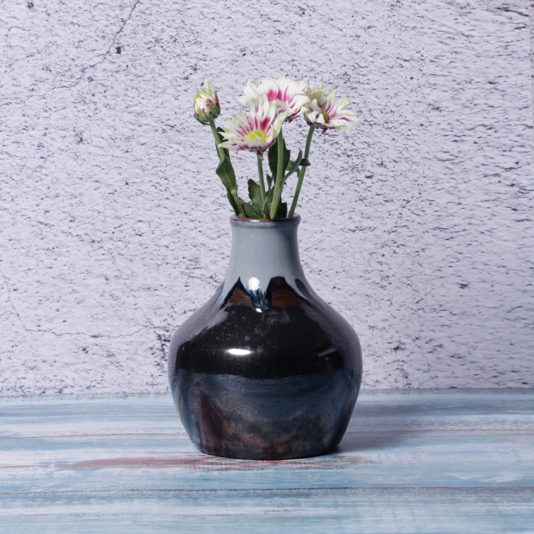 Glossy Black Vase HD63