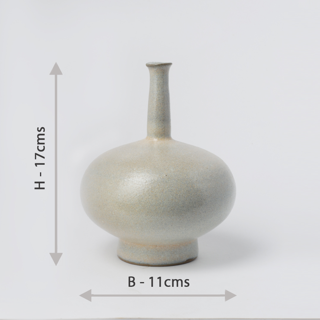 White Slim Neck Vase HD42