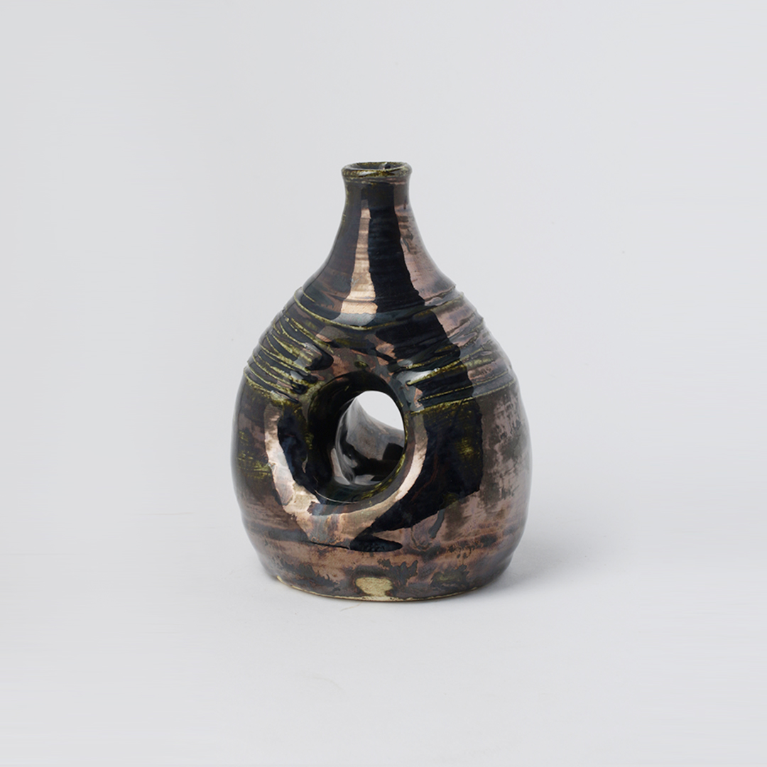 Doughnut-Style Metallic Vase HD45