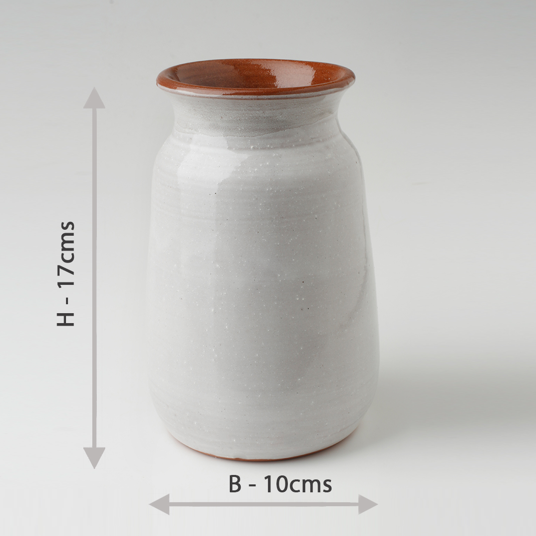 White Tall Pot HD37