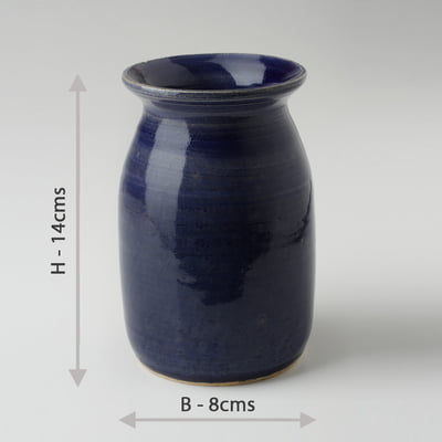 Bright blue vase HD30